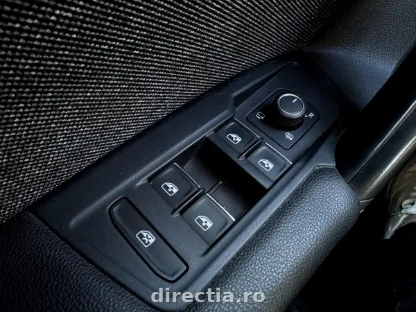 Poza anunț 12