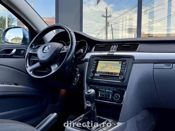 Poza anunț 11