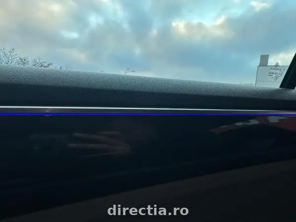 Poza anunț 25
