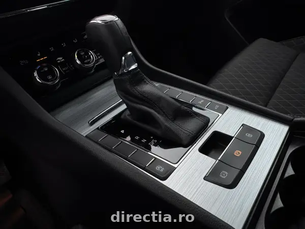 Poza anunț 11