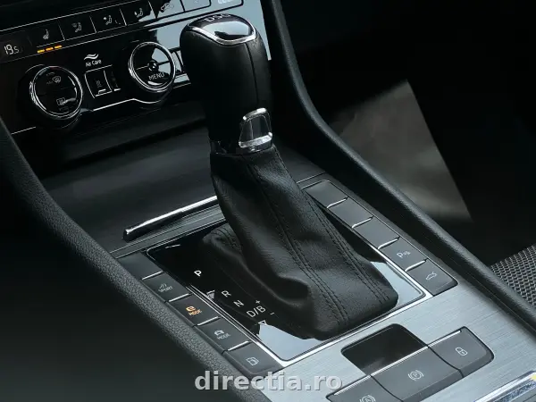 Poza anunț 12