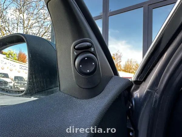 Poza anunț 12