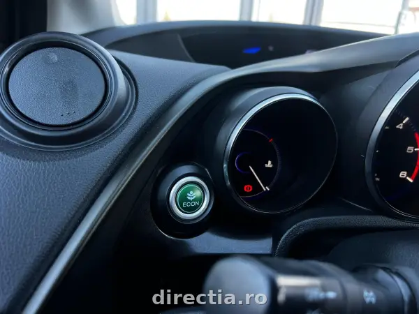 Poza anunț 12