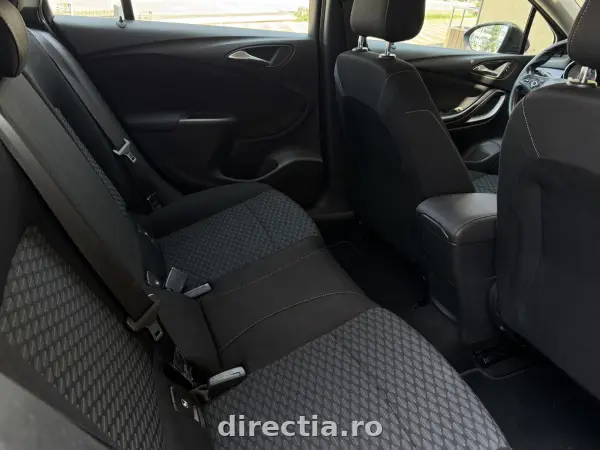 Poza anunț 12