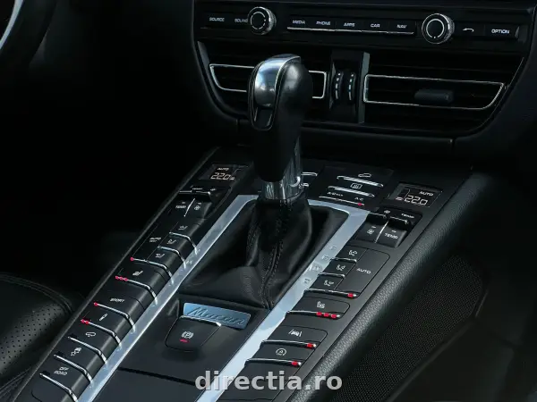 Poza anunț 12