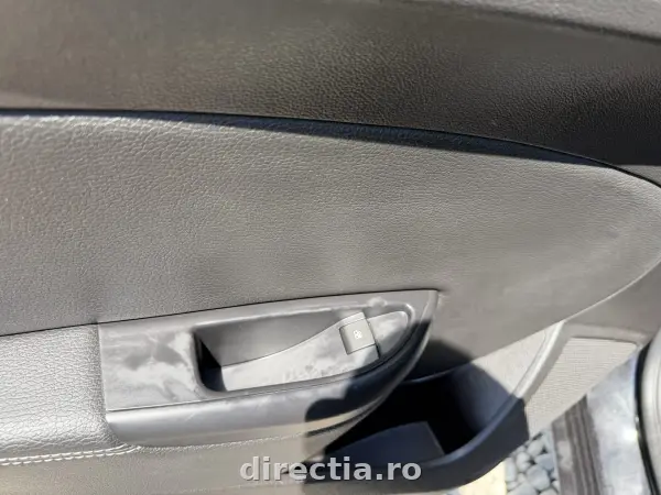 Poza anunț 12