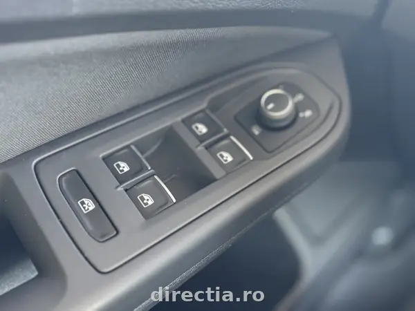 Poza anunț 28