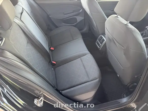 Poza anunț 35