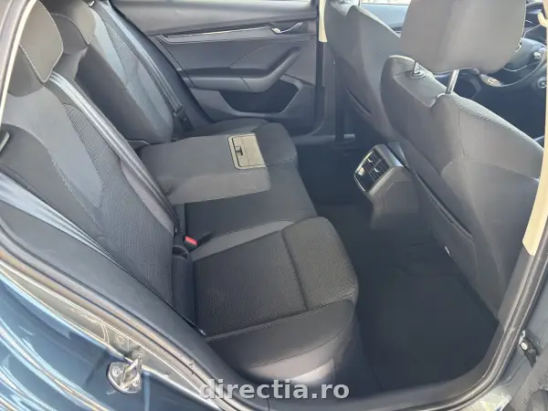 Poza anunț 36