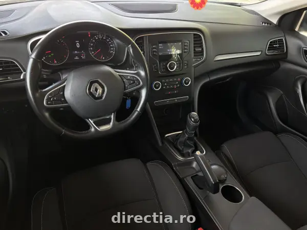 Poza anunț 12