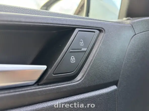 Poza anunț 25