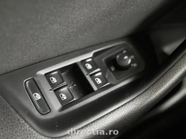 Poza anunț 28