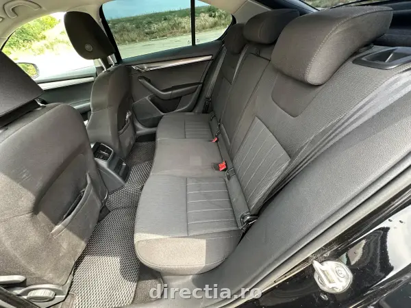 Poza anunț 18