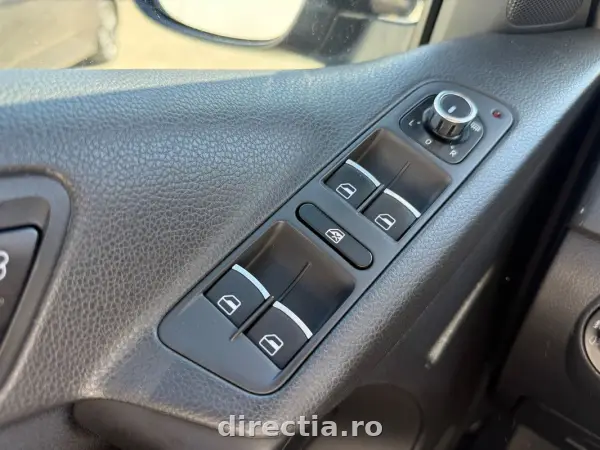 Poza anunț 12