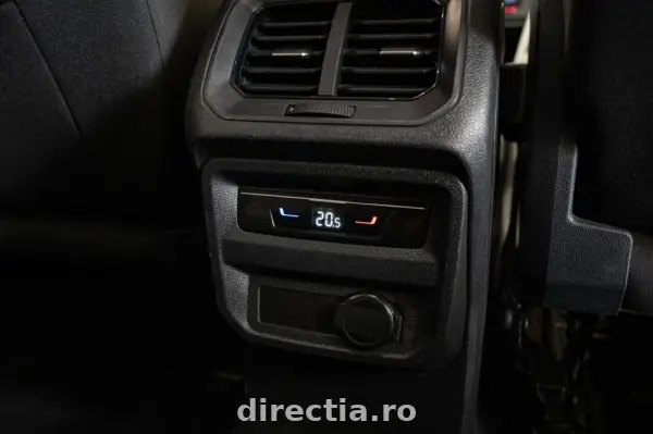 Poza anunț 30