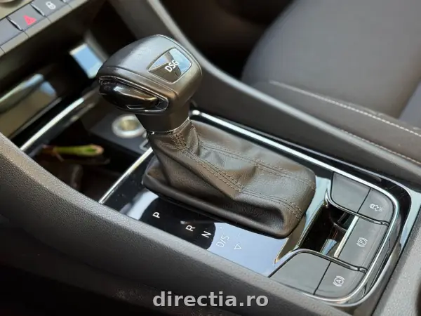Poza anunț 12