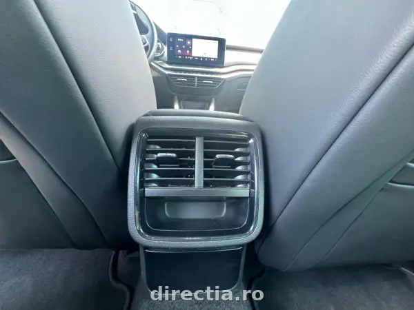 Poza anunț 18