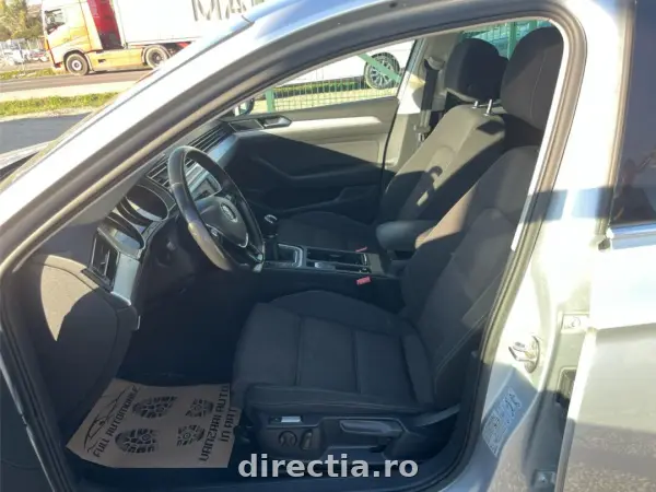 Poza anunț 12