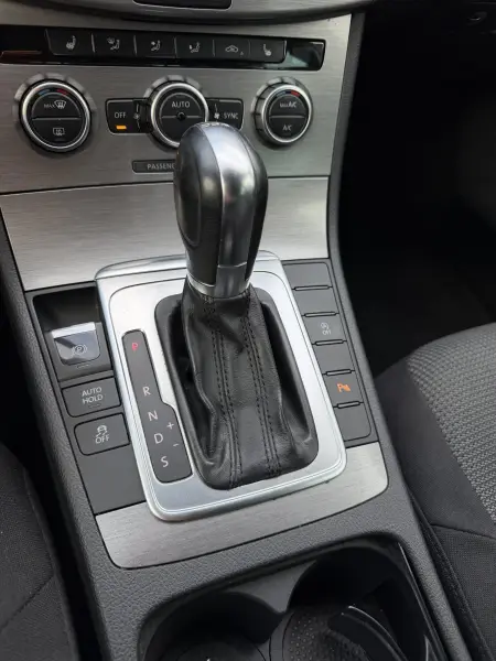 Poza anunț 12