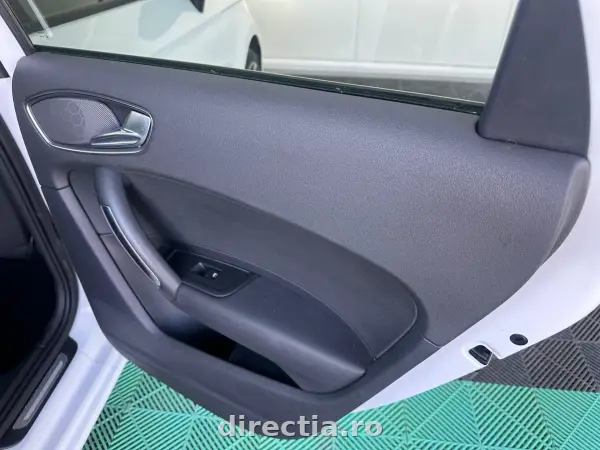 Poza anunț 13