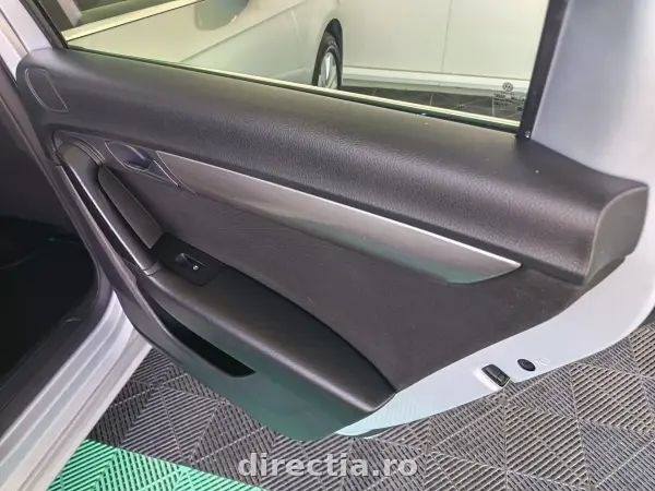 Poza anunț 23