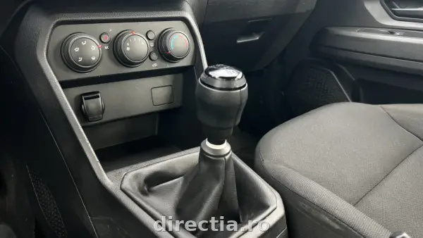 Poza anunț 11