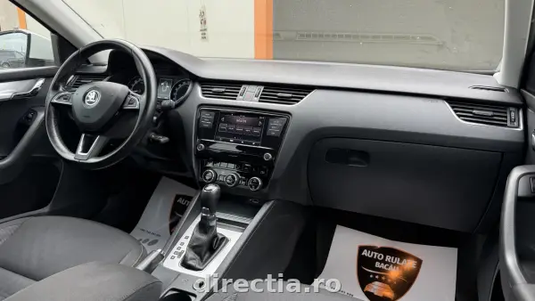 Poza anunț 12