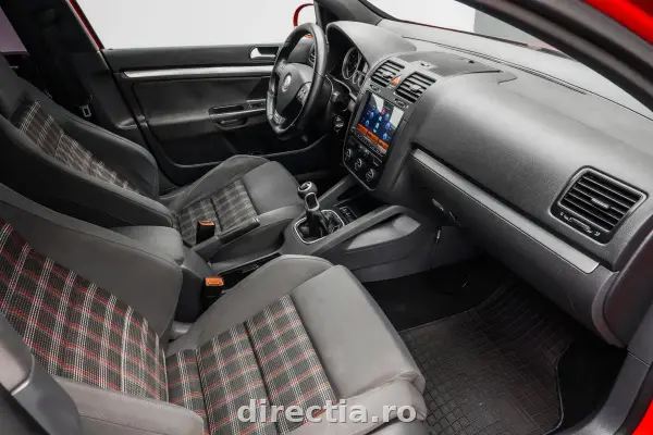 Poza anunț 12