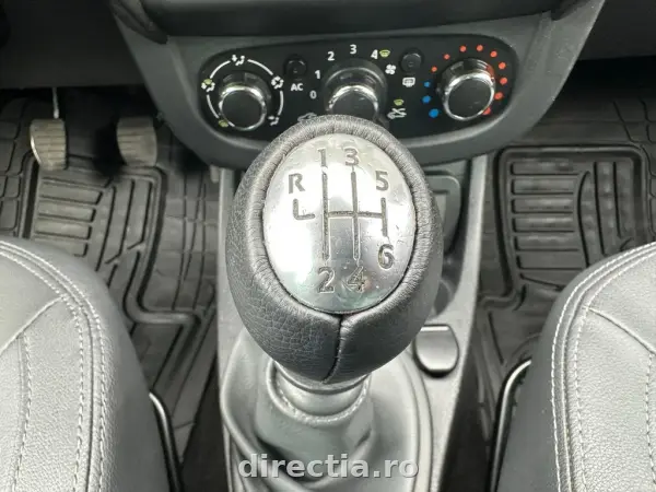 Poza anunț 14