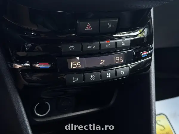 Poza anunț 12
