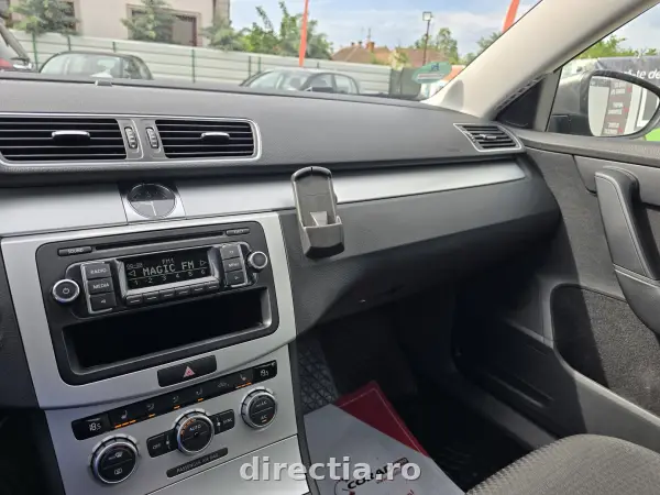 Poza anunț 24
