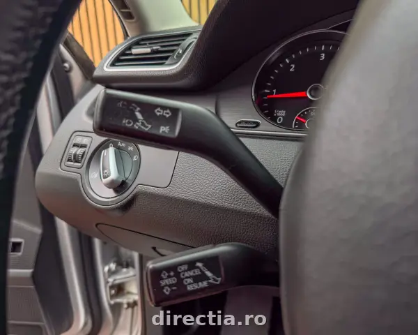 Poza anunț 12