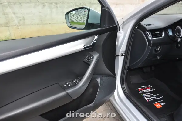 Poza anunț 17