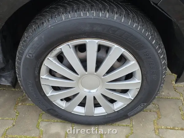 Poza anunț 25