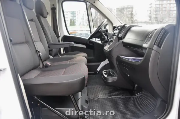Poza anunț 13