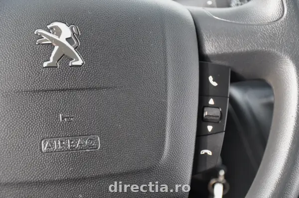 Poza anunț 25