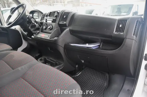 Poza anunț 14