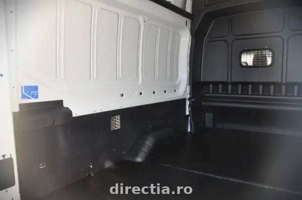 Poza anunț 10