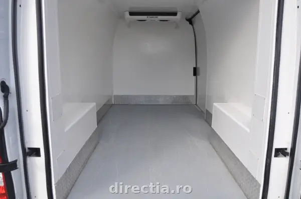 Poza anunț 12