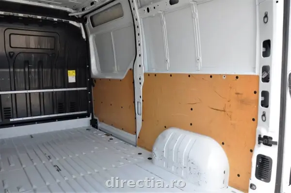 Poza anunț 12