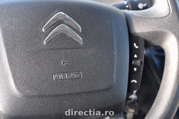 Poza anunț 23