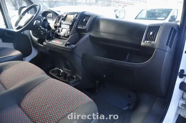 Poza anunț 14