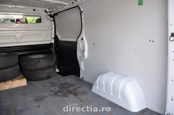 Poza anunț 12