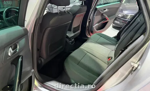 Poza anunț 12