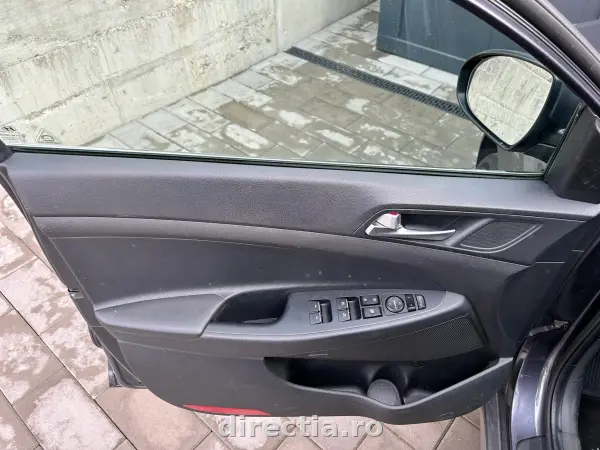 Poza anunț 12