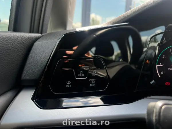 Poza anunț 33