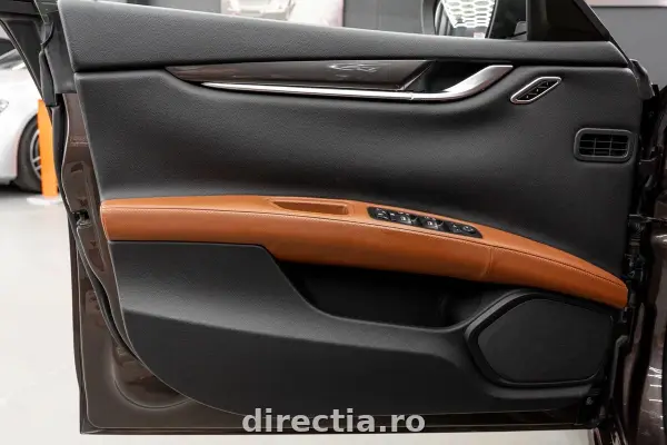 Poza anunț 38