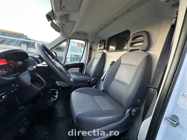 Poza anunț 19