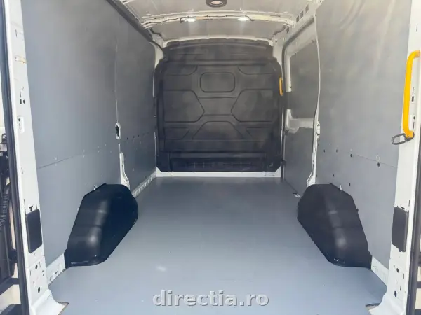 Poza anunț 24