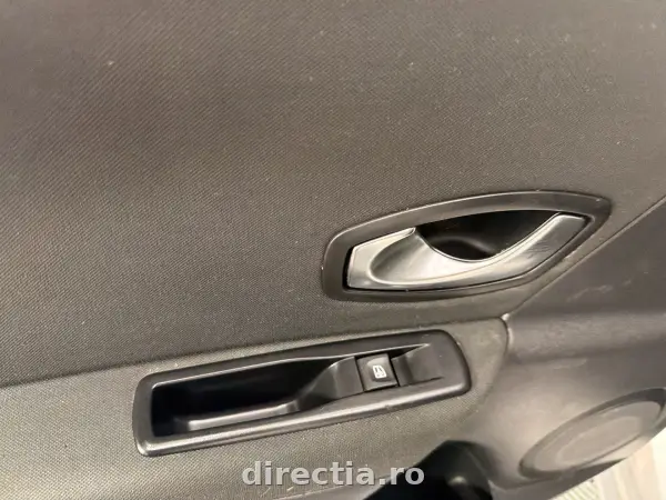Poza anunț 12